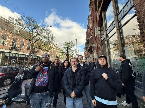 SPOT!-makers samen op pad in de stad